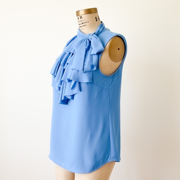 Banana Republic Tie-Neck Ruffle Front Sleeveless Blouse - Romantic Corpcore - Picture 4 of 9